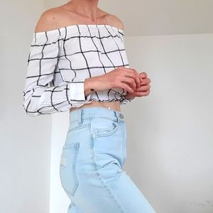 GARAGE - Off shoulder cropped top